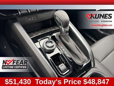 New 2026 GMC Canyon Elevation w/ Convenience Package image 32