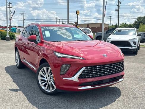 New 2025 Buick Envision Avenir image 2