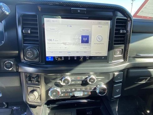 New 2026 Ford F250 Lariat w/ Black Appearance Package AWD/4WD image 17