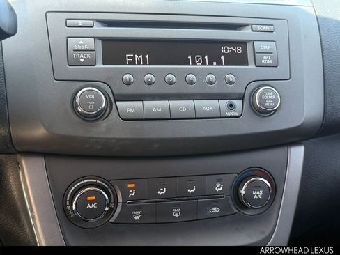 Used 2014 Nissan Sentra SV FWD image 19