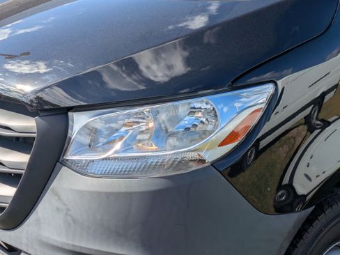 Used 2023 Mercedes-Benz Sprinter 3500 image 14