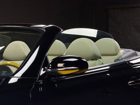 Used 2004 Lexus SC 430 Convertible image 9