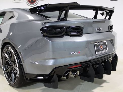 Used 2022 Chevrolet Camaro ZL1 RWD image 65