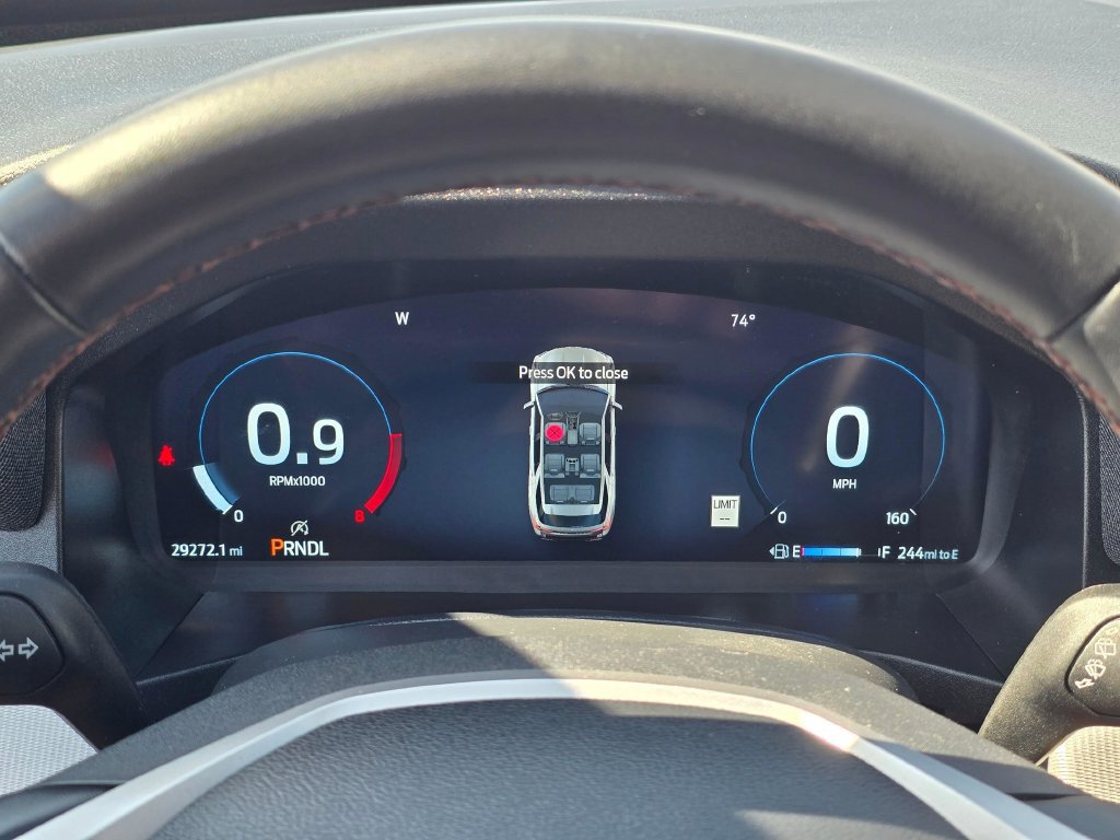 Used 2025 Ford Explorer Active AWD/4WD image 19