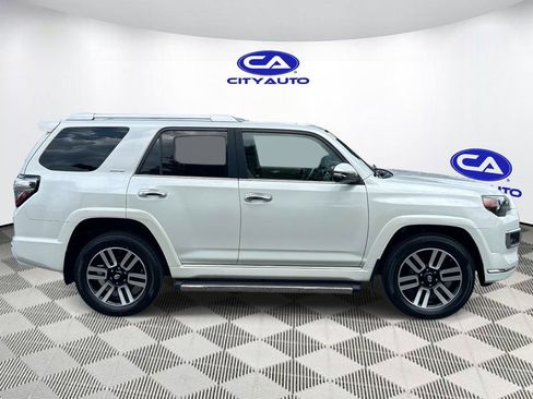 Used 2021 Toyota 4Runner Limited AWD/4WD image 2