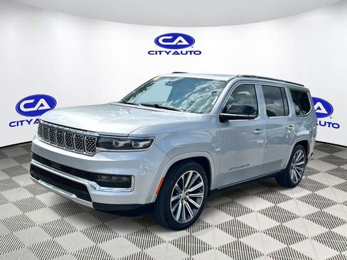 Used 2023 Jeep Grand Wagoneer 4WD image 9