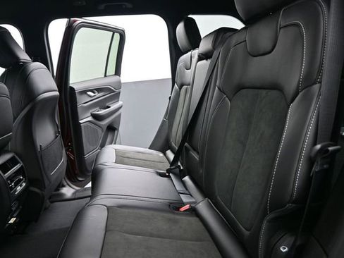 New 2025 Jeep Grand Cherokee Altitude AWD/4WD image 15