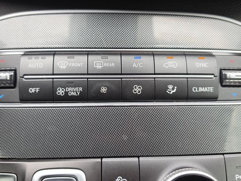 Used 2021 Hyundai Santa Fe Blue AWD/4WD image 17