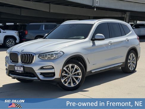 Used 2018 BMW X3 xDrive30i AWD/4WD image 1
