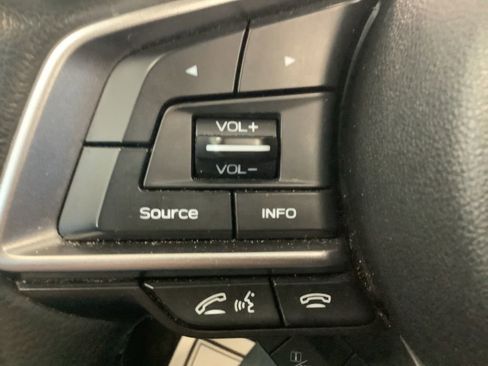 Used 2023 Subaru Forester Limited image 19