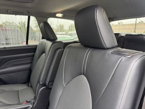 Used 2026 Toyota Grand Highlander AWD image 22