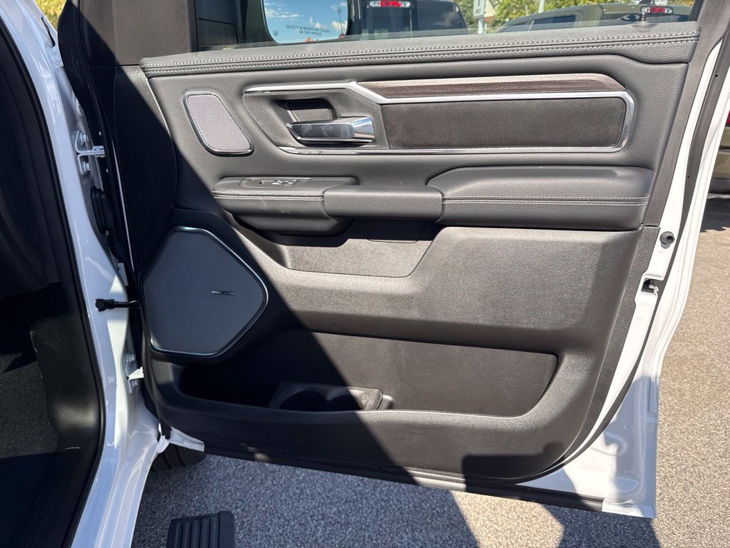 New 2027 RAM 1500 Laramie AWD/4WD image 30