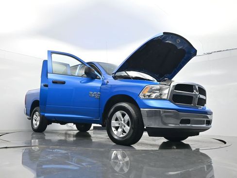 Used 2024 RAM 1500 Classic SLT AWD/4WD image 34