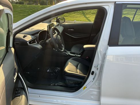 Used 2023 Toyota Corolla XLE FWD image 16