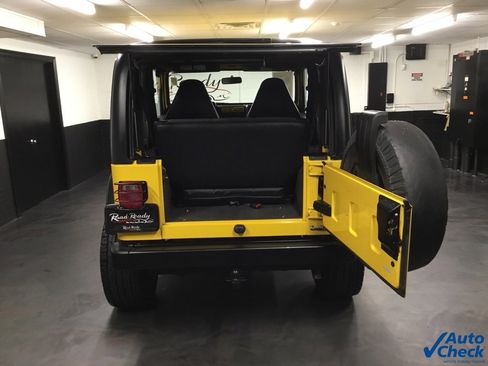Used 2000 Jeep Wrangler Sport image 9