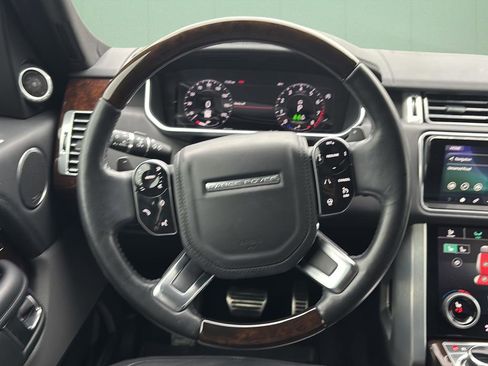 Used 2020 Land Rover Range Rover HSE image 26