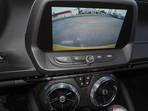 Used 2016 Chevrolet Camaro SS RWD image 12