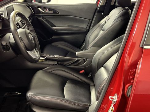 Used 2016 MAZDA MAZDA3 i Grand Touring image 13