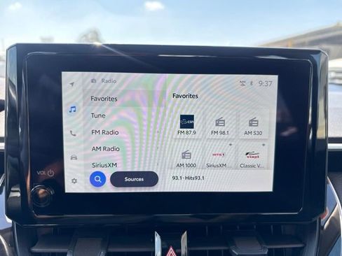 Used 2025 Toyota Corolla LE FWD image 13