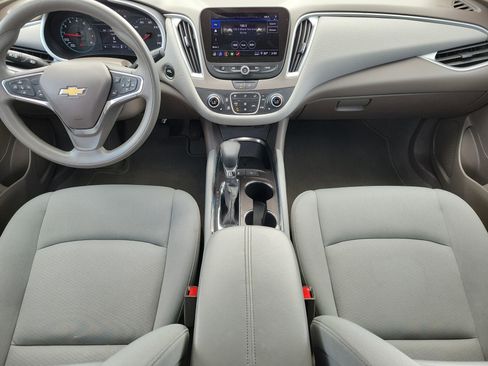 Used 2024 Chevrolet Malibu LT FWD image 17