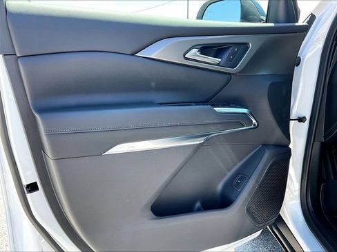 New 2026 Chevrolet Traverse LT w/ LPO, Floor Liner Package FWD image 23
