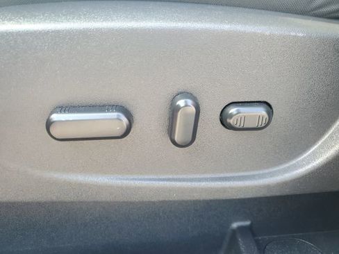 Certified 2017 Ford Escape SE image 17