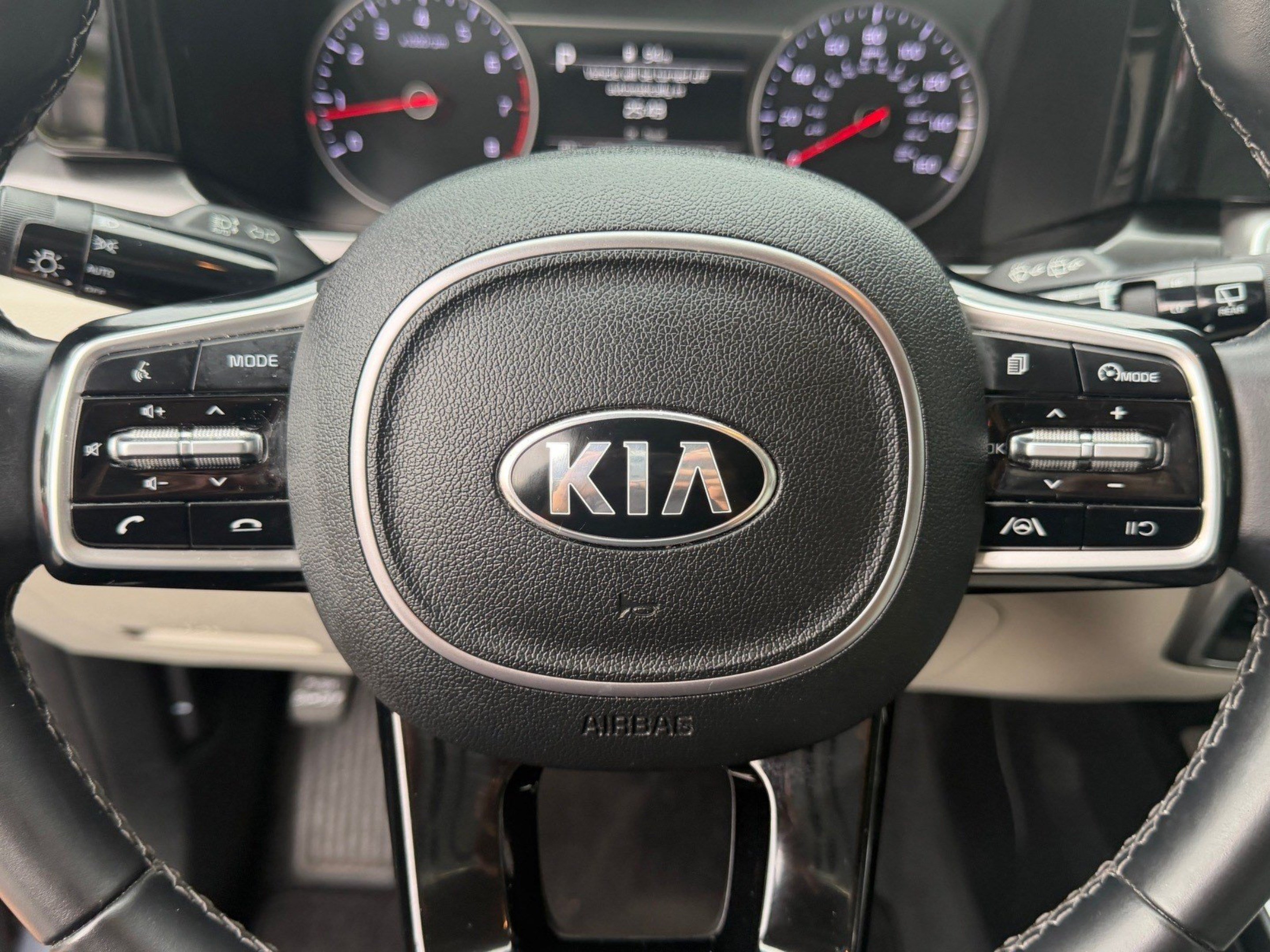 Used 2021 Kia Sorento S FWD image 41
