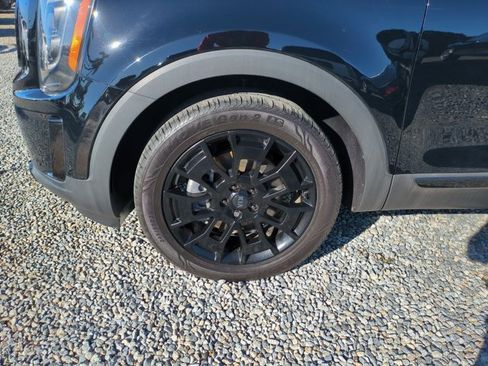 Used 2021 Kia Telluride SX w/ SX Prestige Package image 25