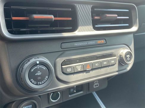 New 2025 Ford Maverick Lariat image 19