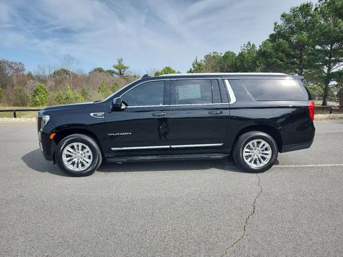 Certified 2024 GMC Yukon XL SLT w/ SLT Premium Package image 2