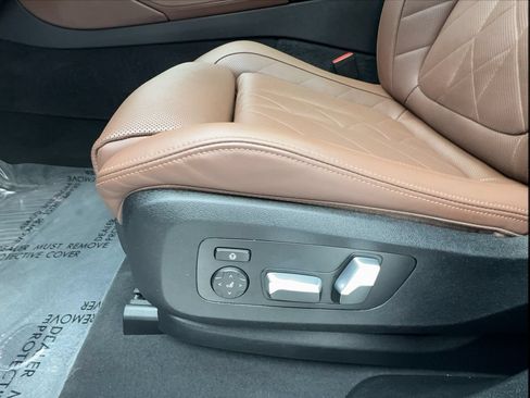 Used 2023 BMW X6 xDrive40i w/ M Sport Package AWD/4WD image 21