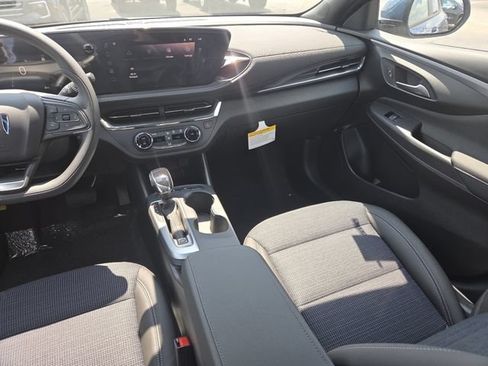 New 2026 Buick Envista Preferred FWD image 28