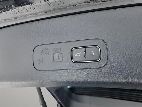 Used 2022 Lincoln Aviator Reserve image 20