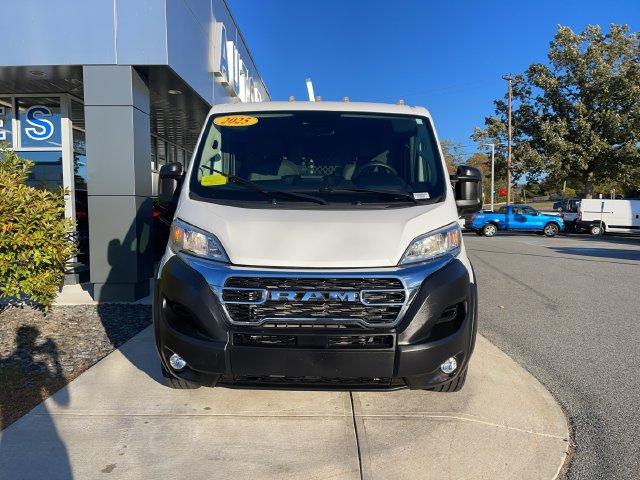 Used 2025 RAM ProMaster 2500 w/ U-Haul Equipment Group FWD image 2