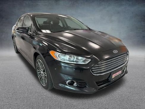 Used 2015 Ford Fusion SE w/ Equipment Group 202A FWD image 5