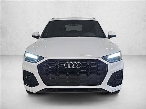 Used 2025 Audi Q5 2.0T Premium image 2