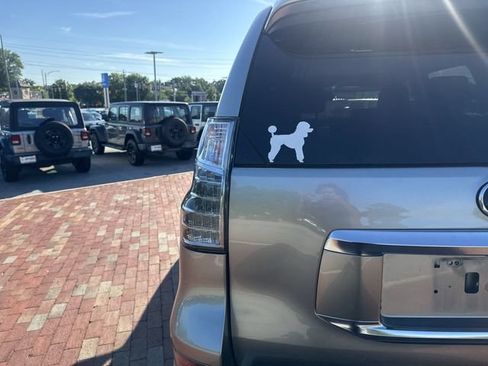 Used 2021 Lexus GX 460 Premium w/ Premium Package AWD/4WD image 10