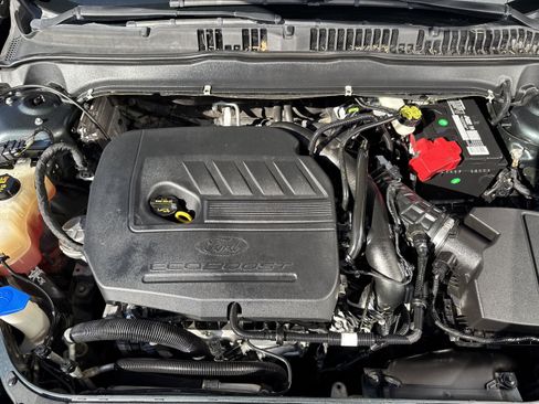 Used 2016 Ford Fusion SE FWD image 9