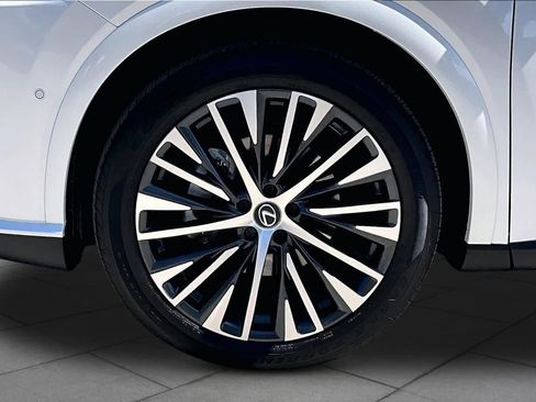 Used 2025 Lexus RX 350 Premium Plus w/ Convenience Package image 11
