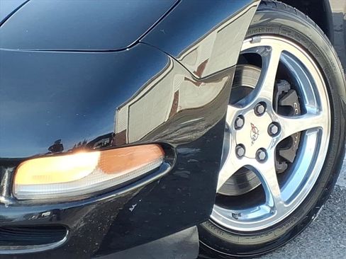 Used 2001 Chevrolet Corvette Base w/ Preferred Equipment Group2 image 5