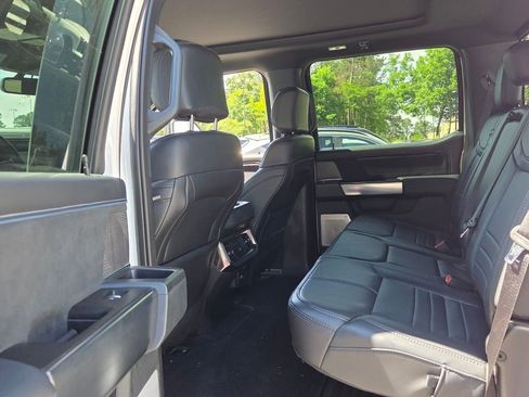 Used 2025 Ford F250 Platinum w/ FX4 Off-Road Package AWD/4WD image 7