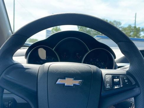 Used 2016 Chevrolet Cruze LS image 42
