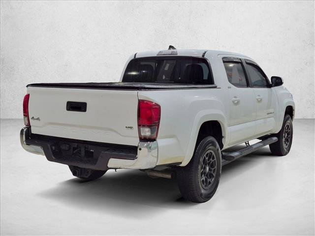 Certified 2022 Toyota Tacoma SR5 AWD/4WD image 5