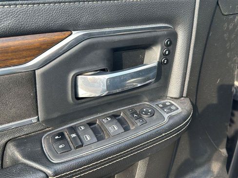 Used 2024 RAM 2500 Laramie AWD/4WD image 19
