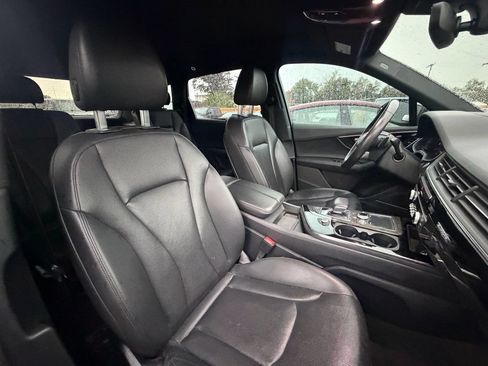 Used 2018 Audi Q7 3.0T Prestige w/ Prestige Package AWD/4WD image 4