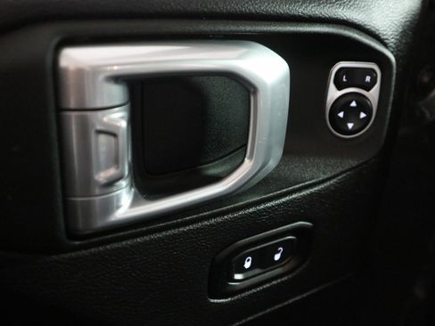 Used 2021 Jeep Gladiator Overland w/ Popular Equipment Package image 33