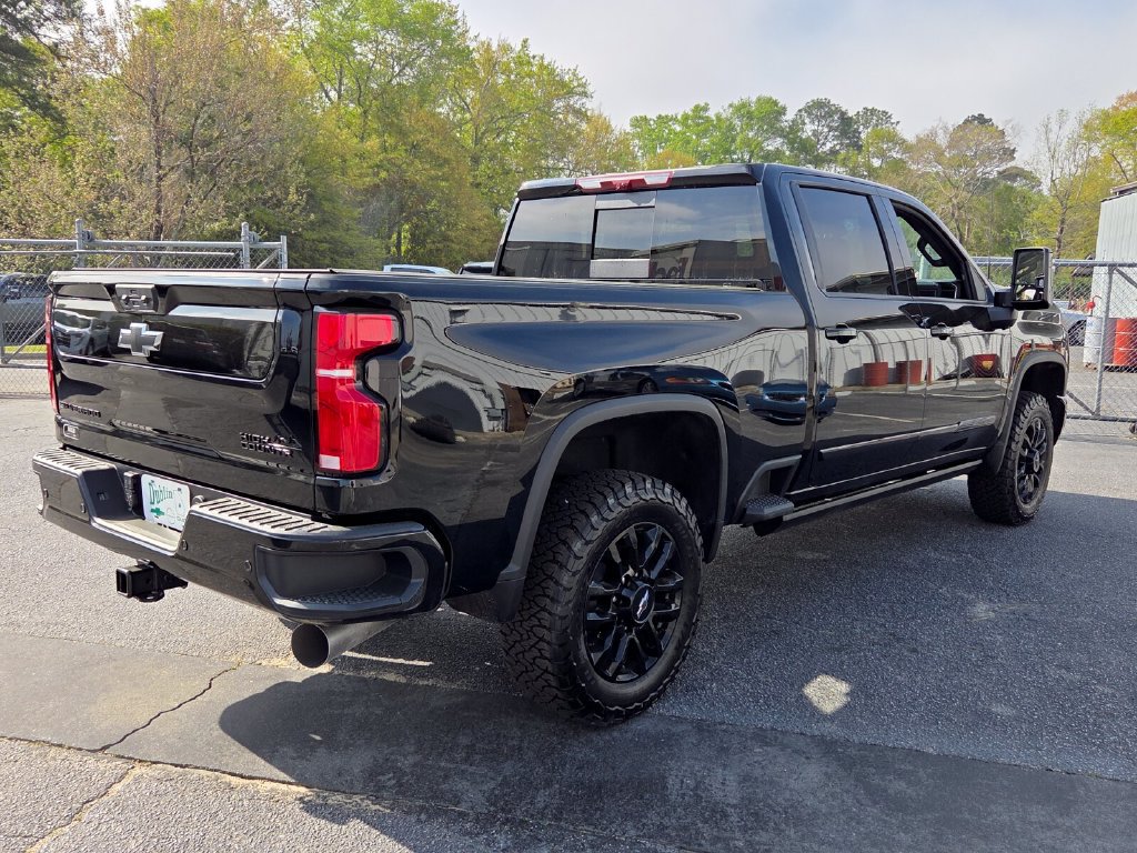 New 2026 Chevrolet Silverado 2500 High Country w/ Midnight Edition AWD/4WD image 10