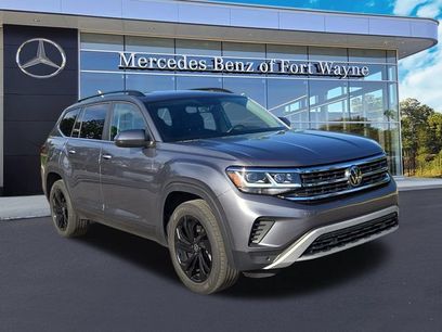 Used 2023 Volkswagen Atlas SE w/ Panoramic Sunroof Package