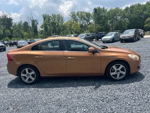 Used 2013 Volvo S60 T5 AWD/4WD image 2