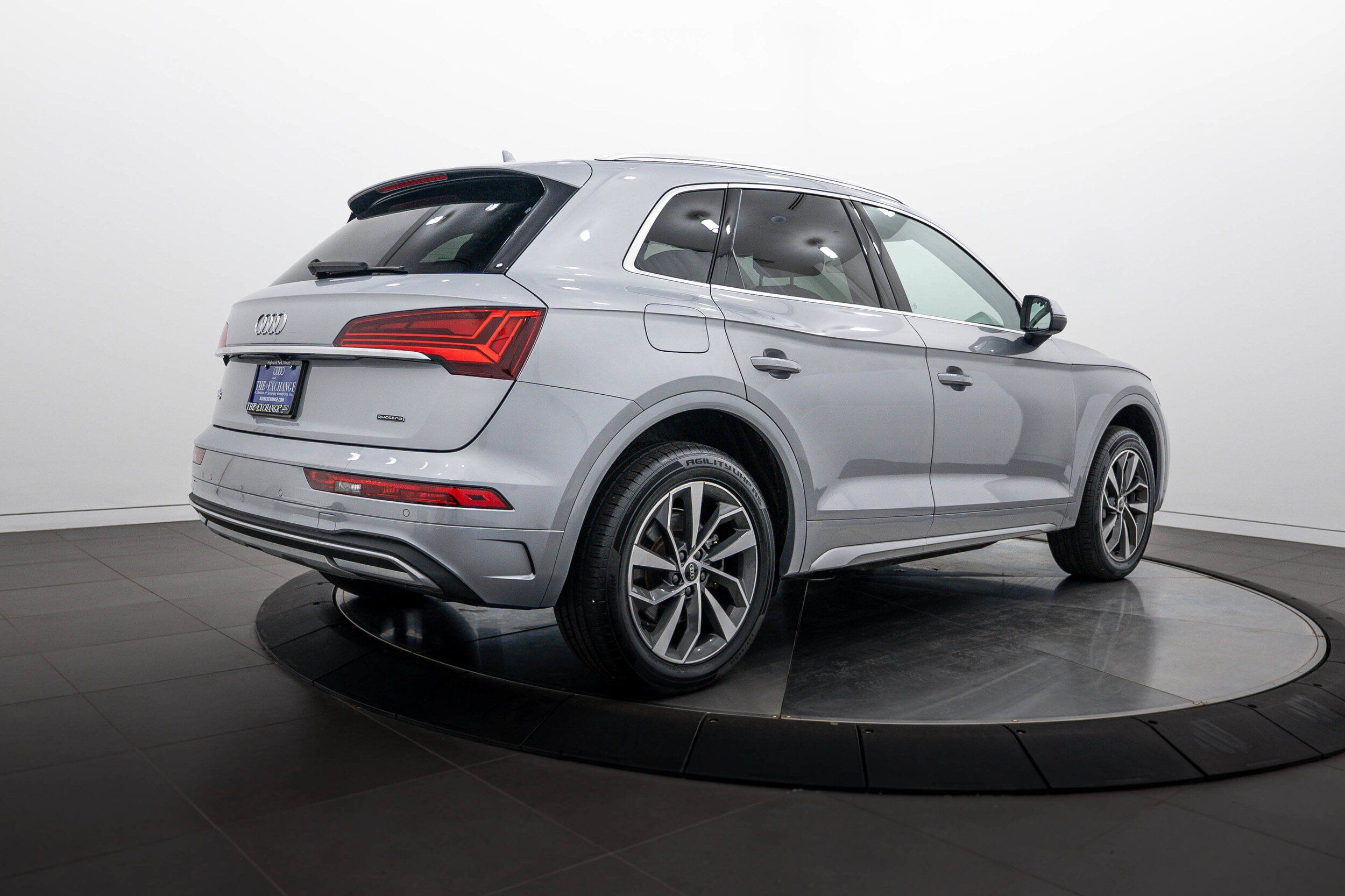 Used 2021 Audi Q5 2.0T Premium AWD/4WD image 4